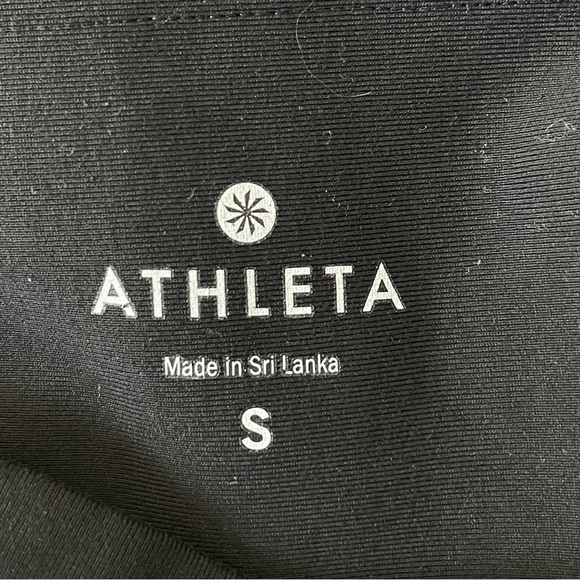 Athleta Black Stealth Mesh 7/8 Tight Leggings - 35735 - Picture 9 of 12